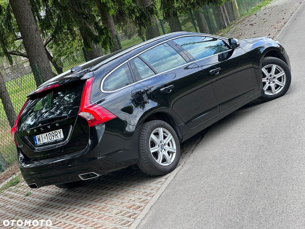 Volvo V60 D2 Summum - 9