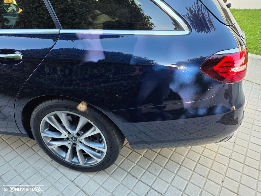 Mercedes-Benz E 220 d Avantgarde 7L - 17