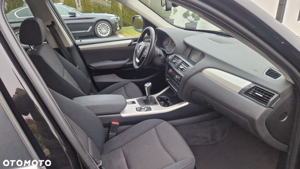 BMW X3 xDrive20d - 23