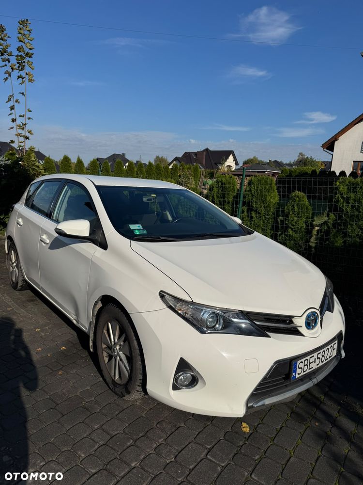 Toyota Auris 2014 photo 3