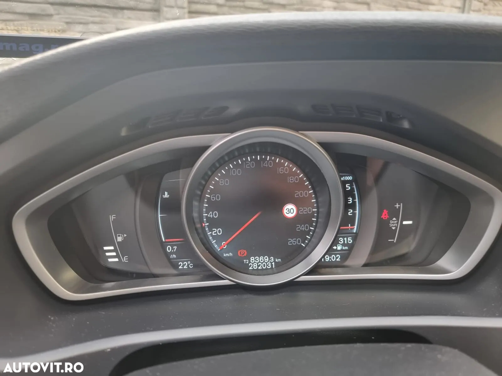 Volvo V40 D4 VEA Momentum - 14