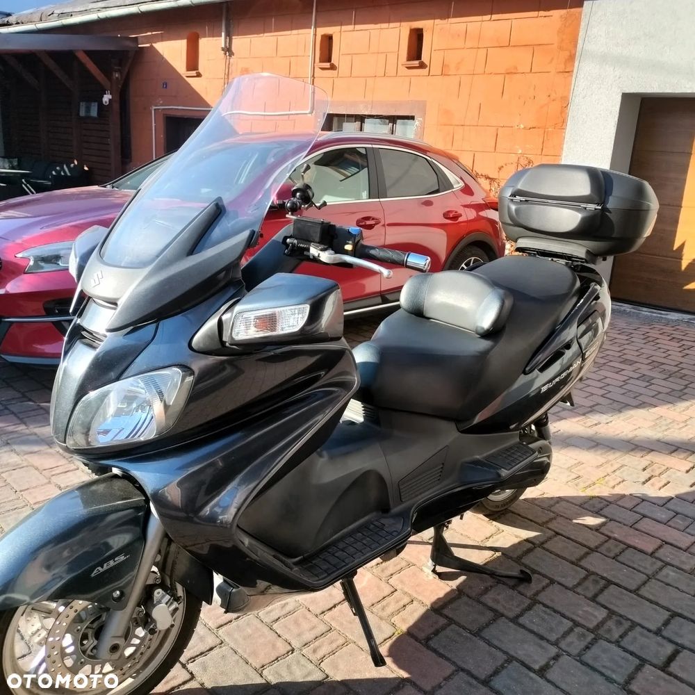 Suzuki Burgman - 3