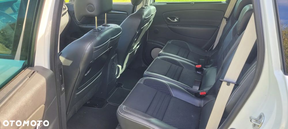 Renault Grand Scenic - 8