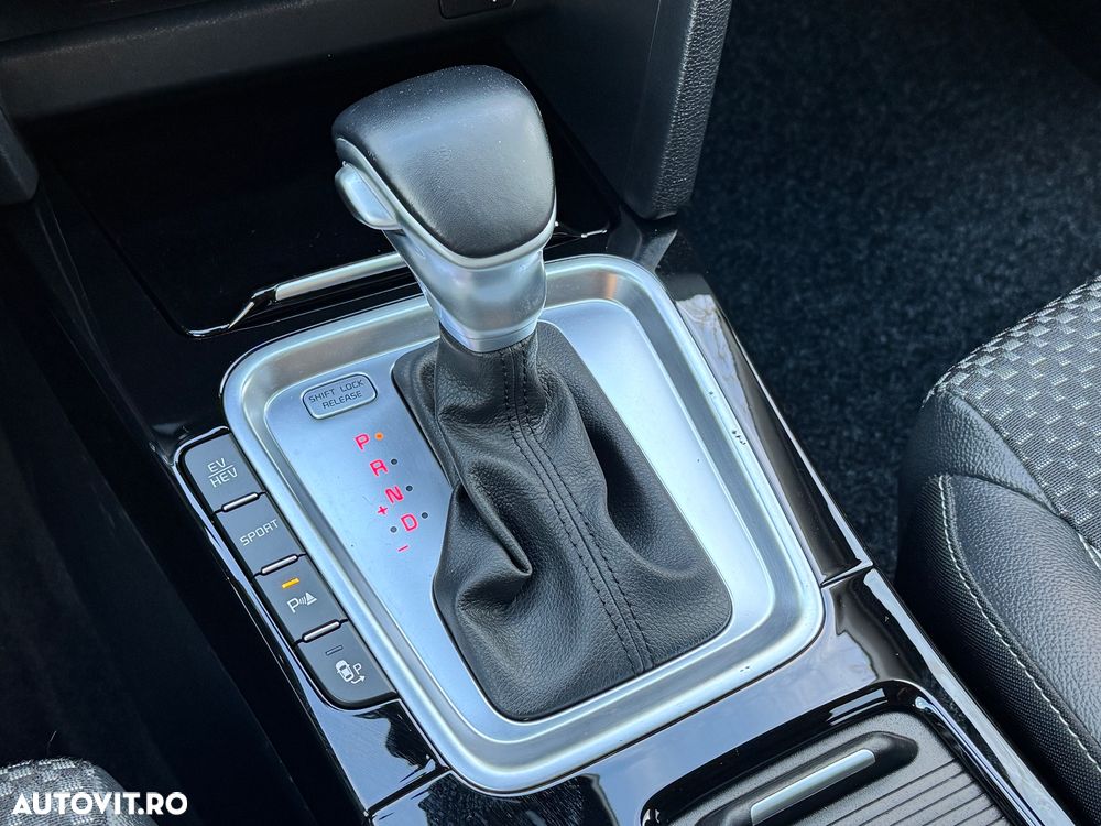 Kia XCeed 1.6 GDI DCT6 OPF Plug-in-Hybrid PLATINUM - 17