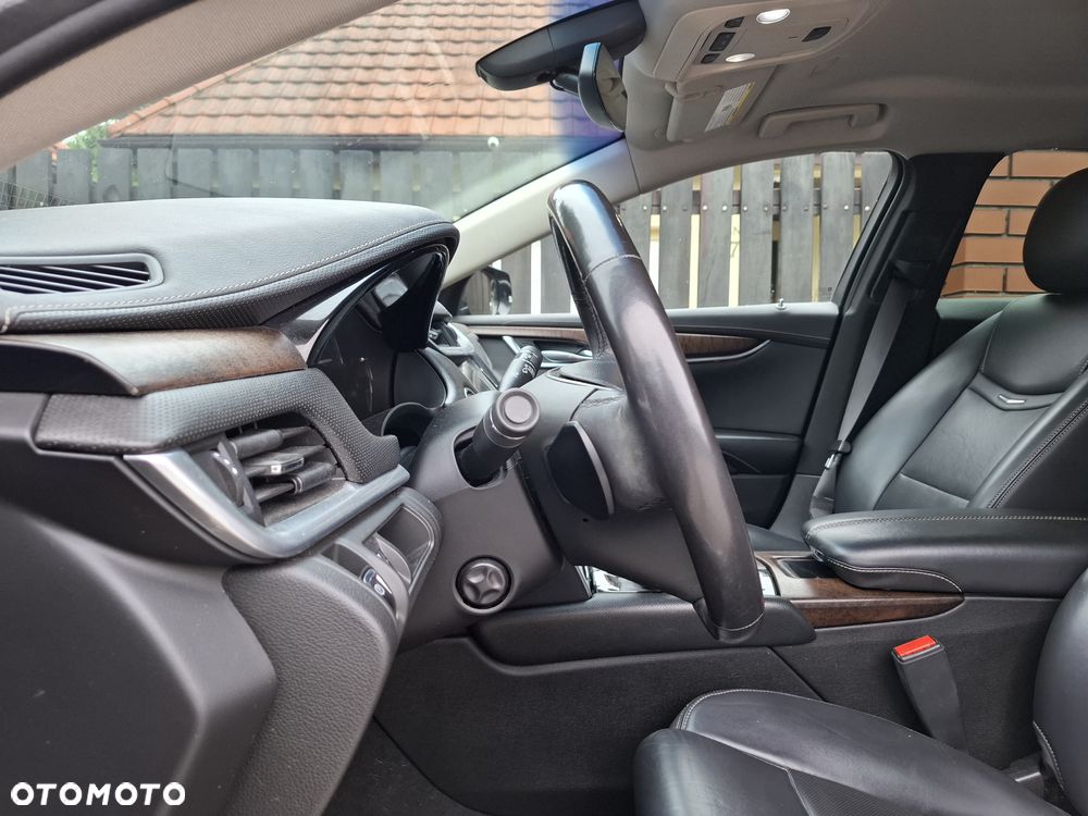 Cadillac XTS - 21