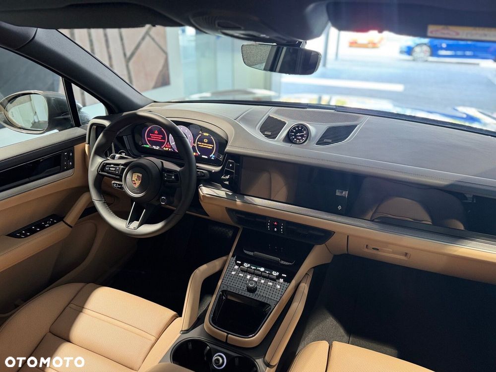 Porsche Cayenne - 19