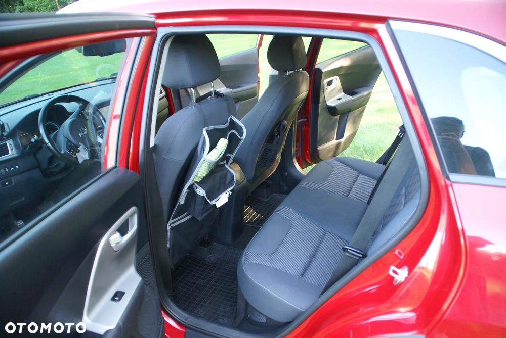 Kia Niro 1.6 GDI Hybrid M - 10