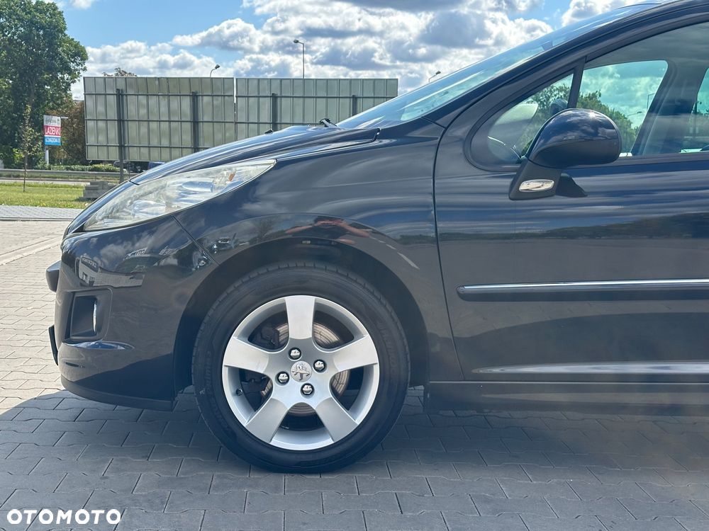Peugeot 207 1.6 Premium - 8