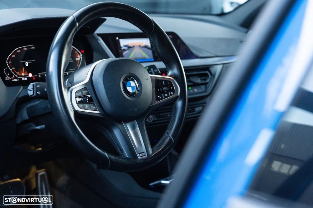 BMW 116 d Pack Desportivo M Auto - 10