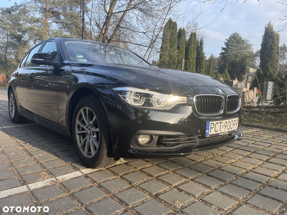 BMW Seria 3 318i - 5