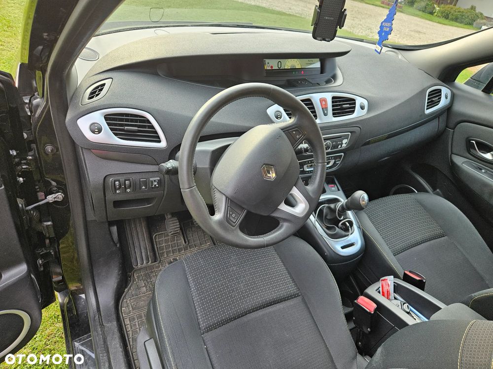 Renault Scenic - 10