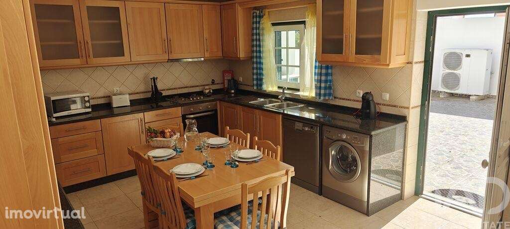 Casa / Villa em Penha Garcia de 265,47 m2 - Grande imagem: 2/35