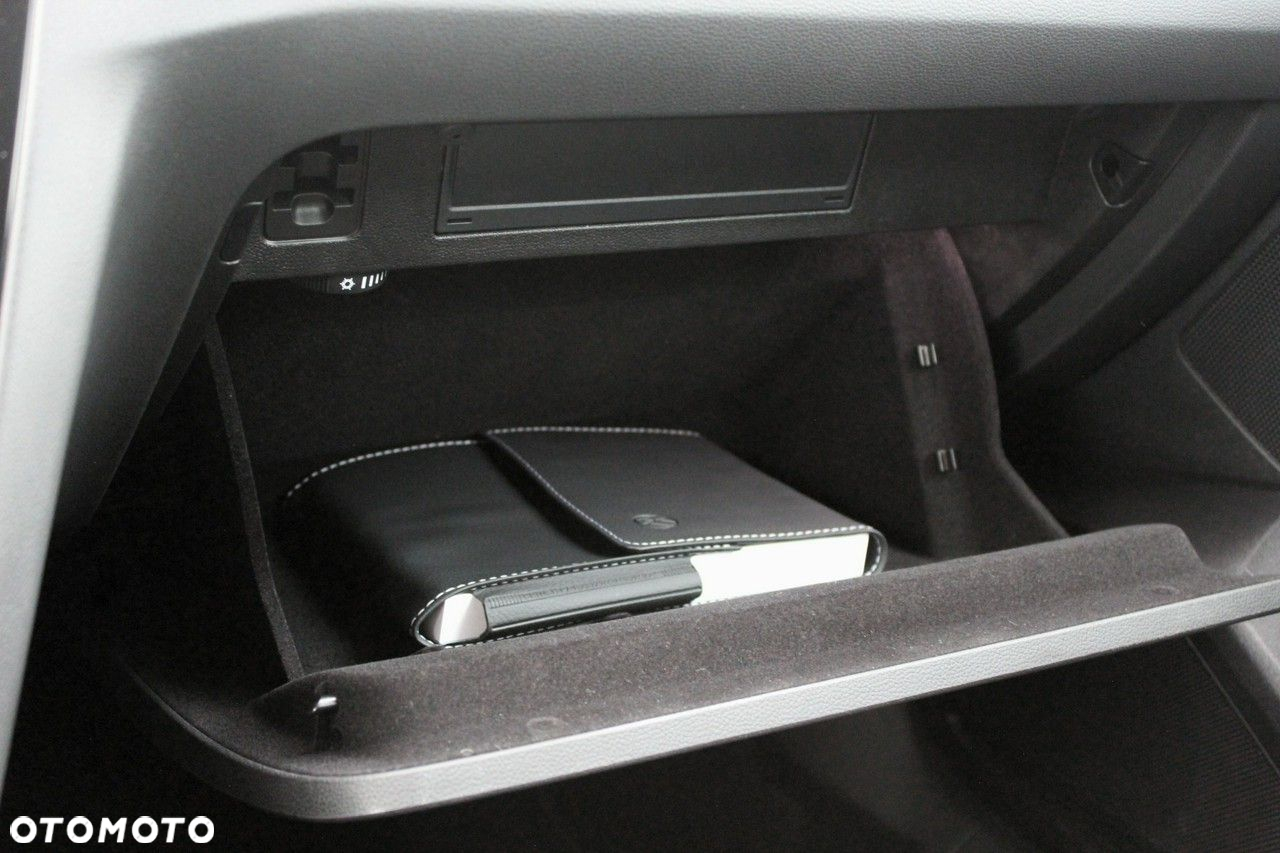 Volkswagen Arteon 2.0 TSI Elegance DSG - 35