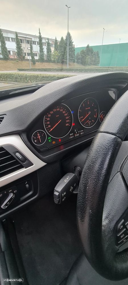 BMW 318 d Modern Line - 4