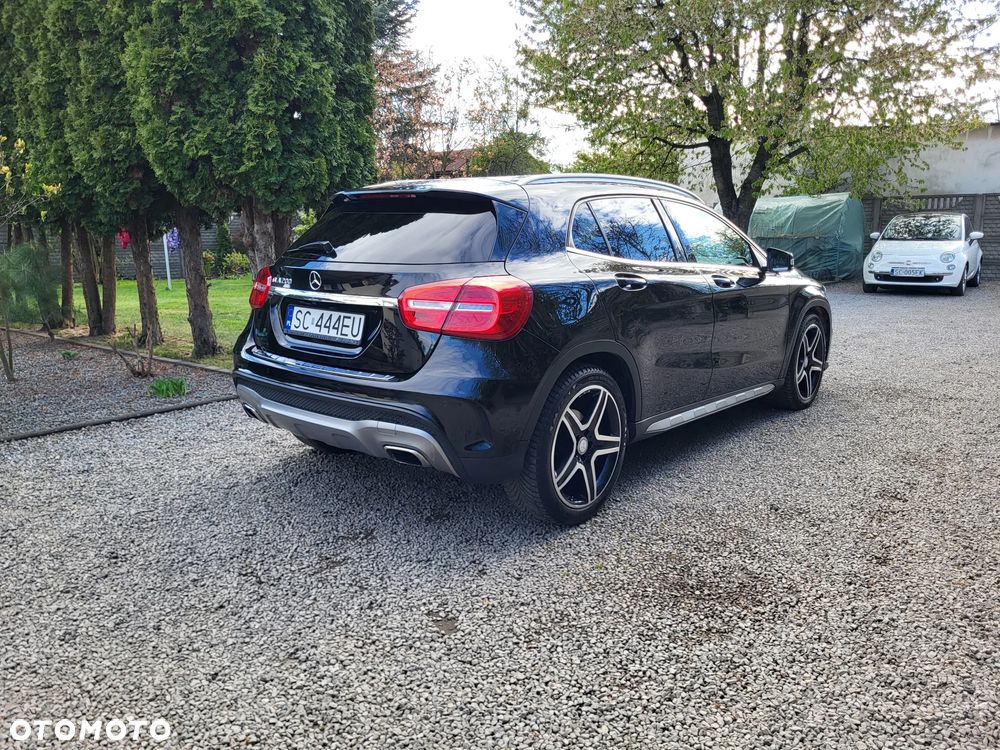 Mercedes-Benz GLA - 6