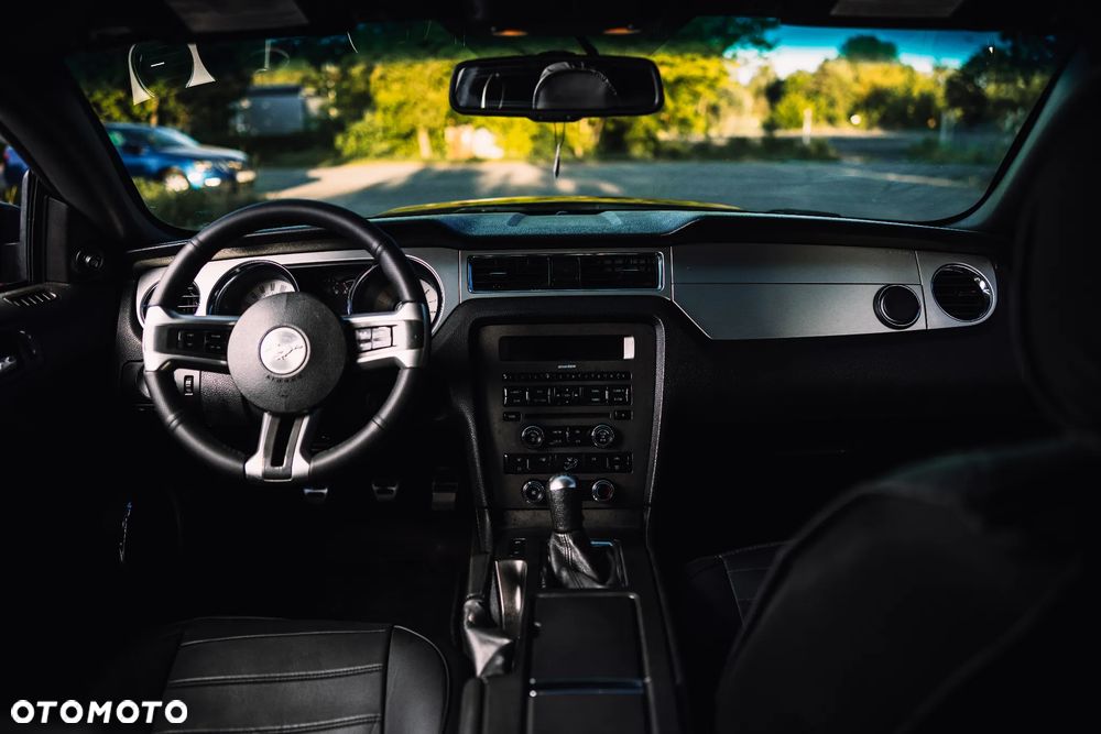 Ford Mustang 3.7 V6 - 11