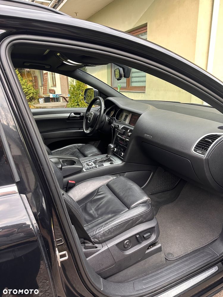Audi Q7 3.0 TDI DPF quattro tiptronic - 11