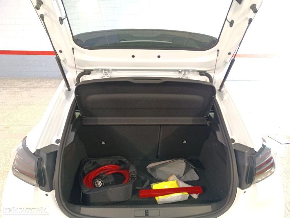 Peugeot e-208 50 kWh Active - 11