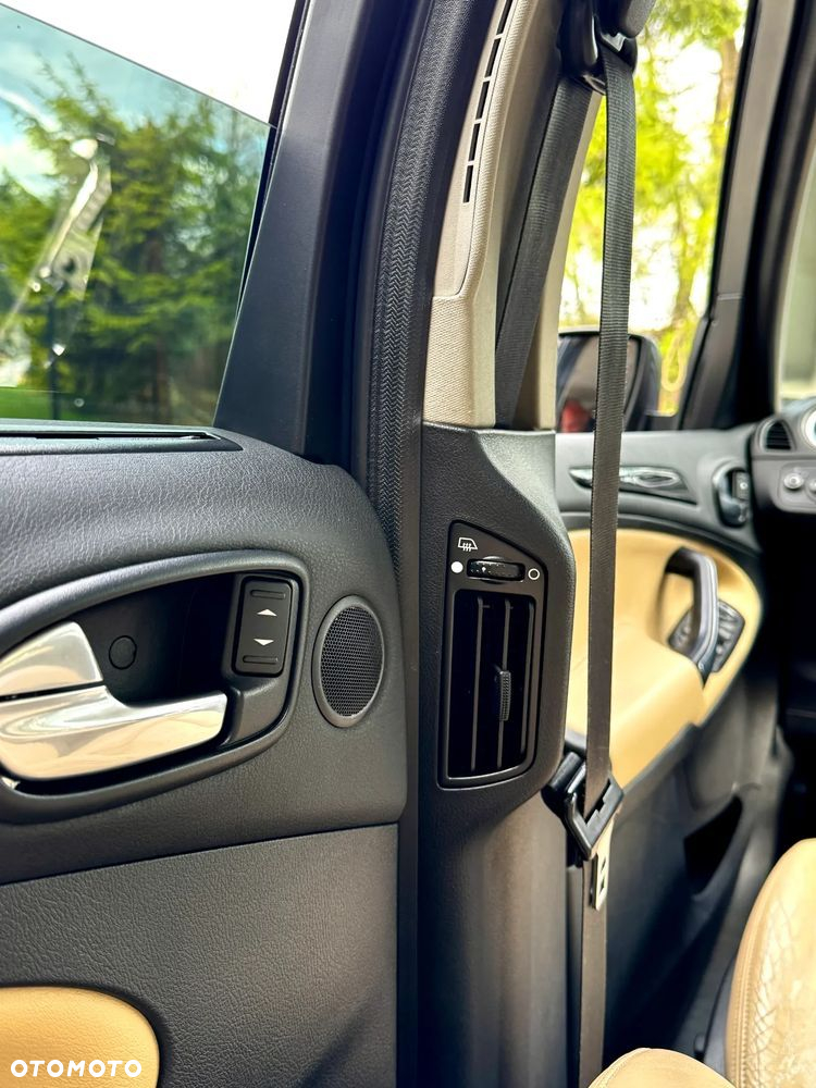 Ford S-Max - 24