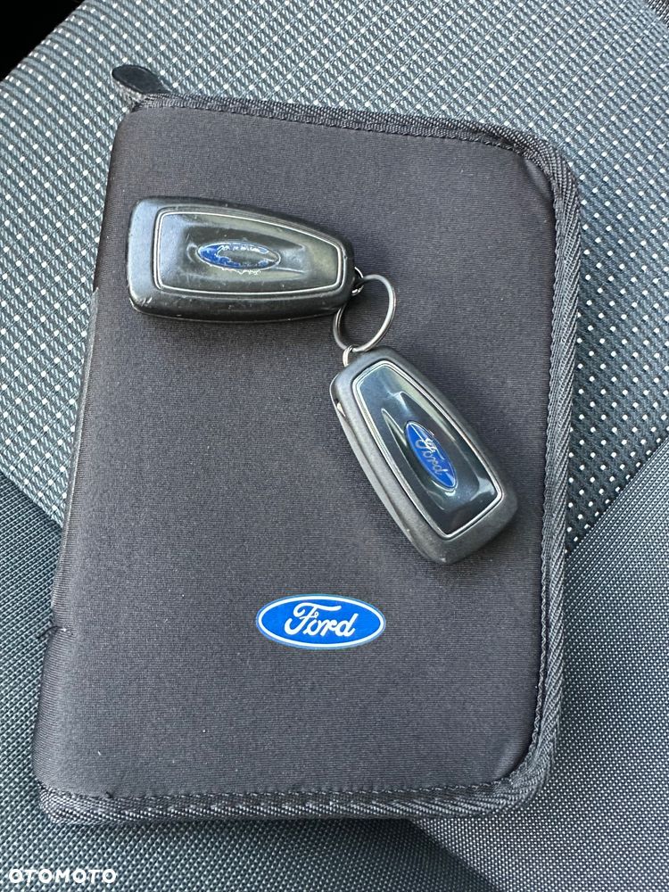 Ford C-MAX 1.6 TDCi Start-Stop-System Titanium - 30