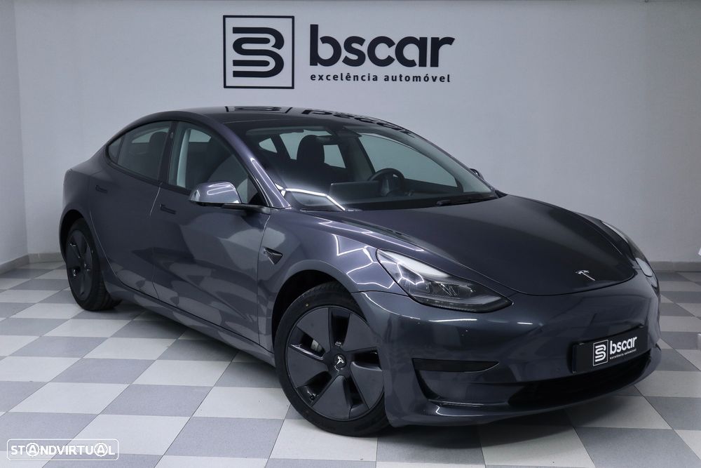 Tesla Model 3 Standard Range Plus RWD - 1
