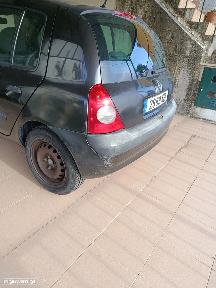 Renault Clio 1.2 16V Expression - 5