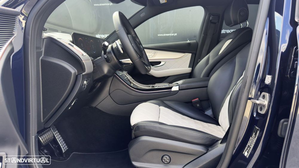 Mercedes-Benz EQC 400 4Matic AMG Line - 11