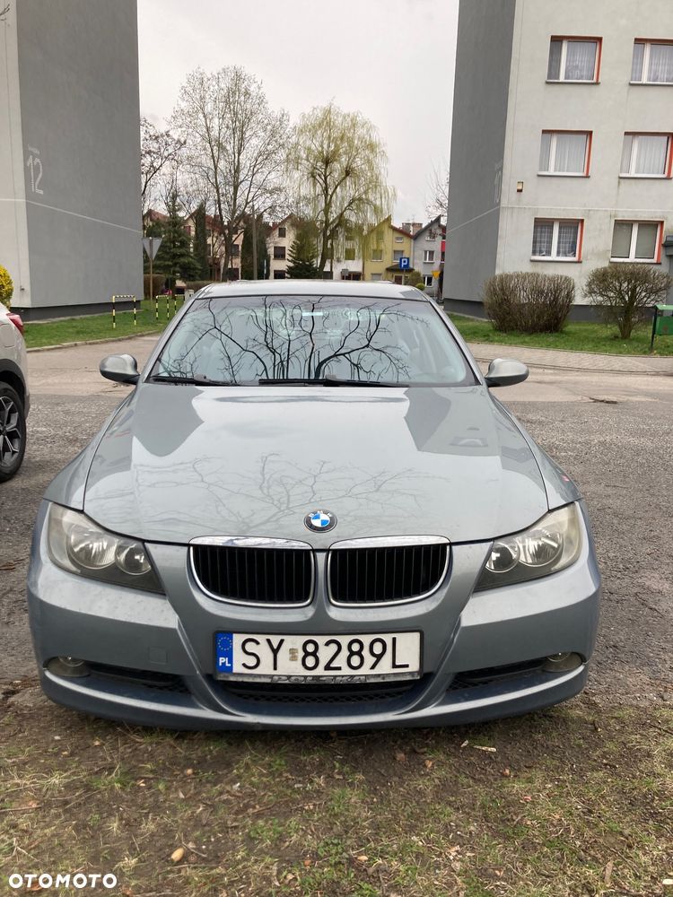 BMW Seria 3 320i - 1