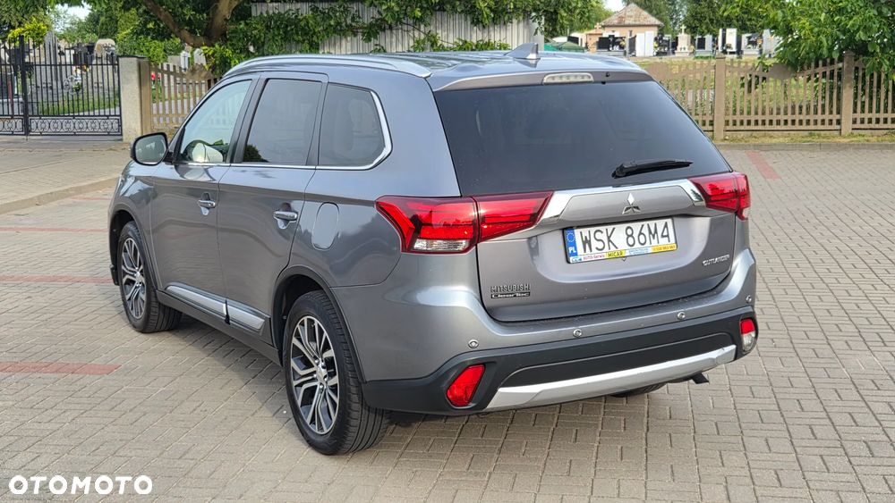 Mitsubishi Outlander 2.0 Intense 2WD CVT - 9
