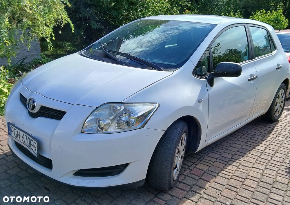 Toyota Auris - 1