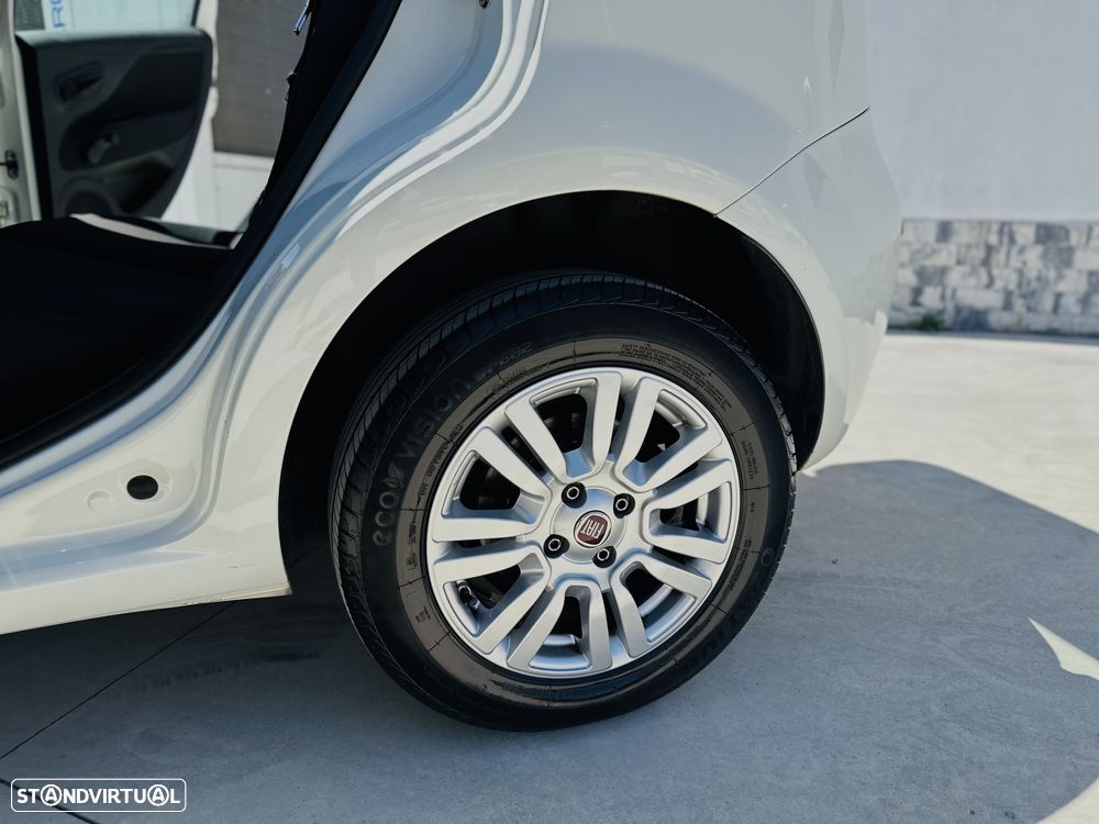 Fiat Punto 1.2 Lounge S&S - 14