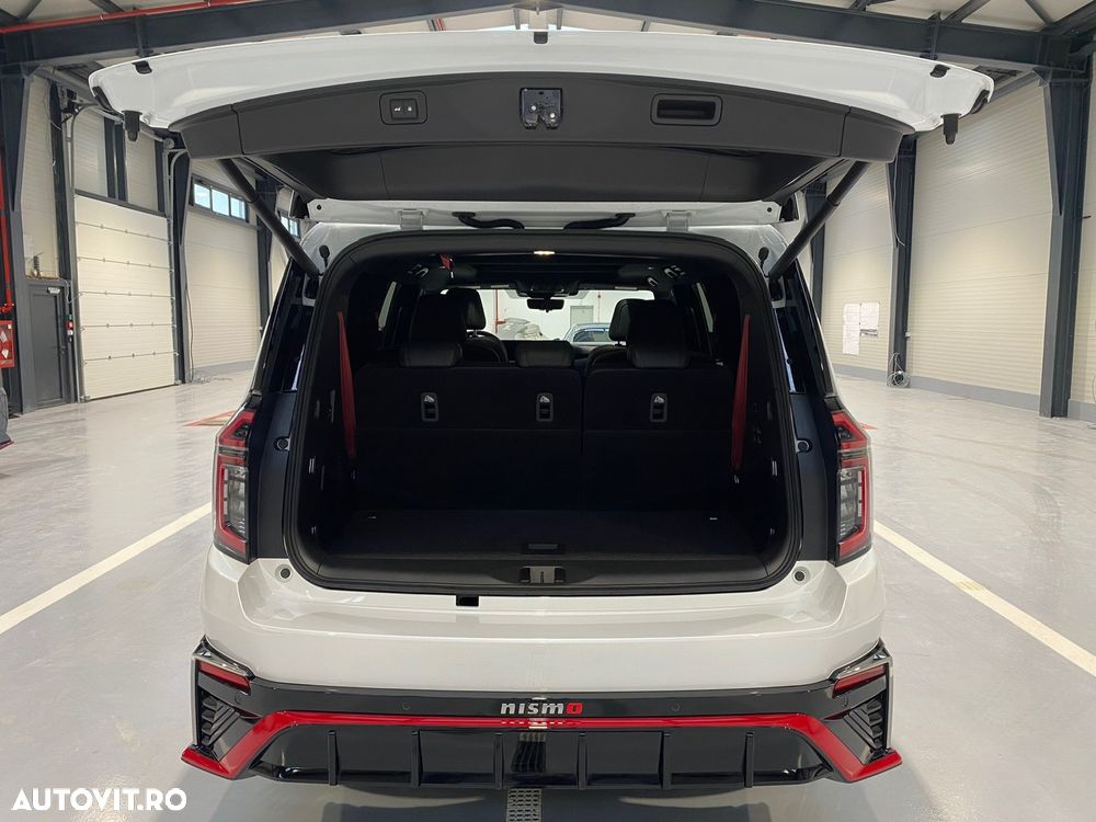 Nissan Armada - 5