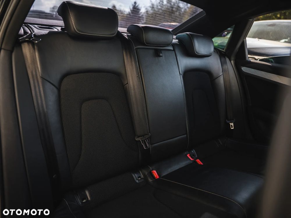 Audi A4 Limousine 2.0 TFSI S line Sportpaket (plus) - 22