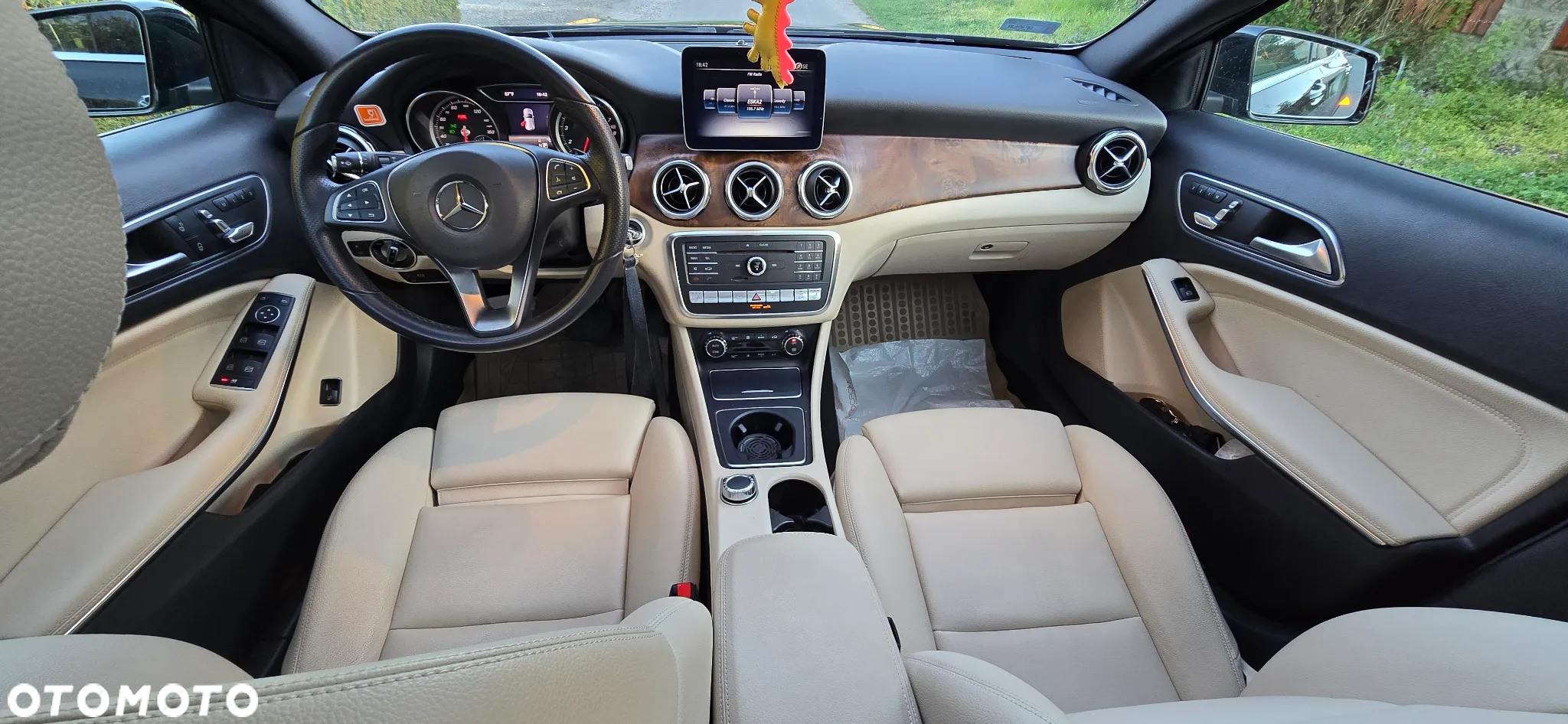 Mercedes-Benz GLA 250 4-Matic - 8