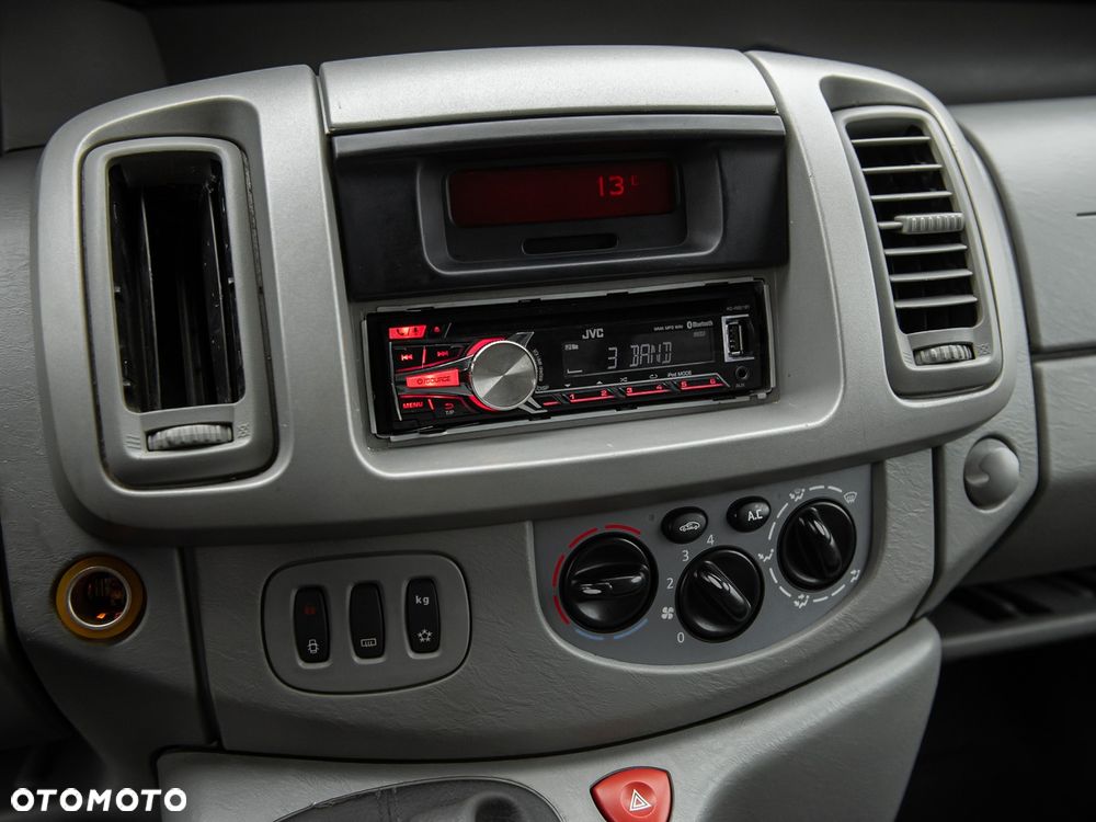 Renault Trafic - 22