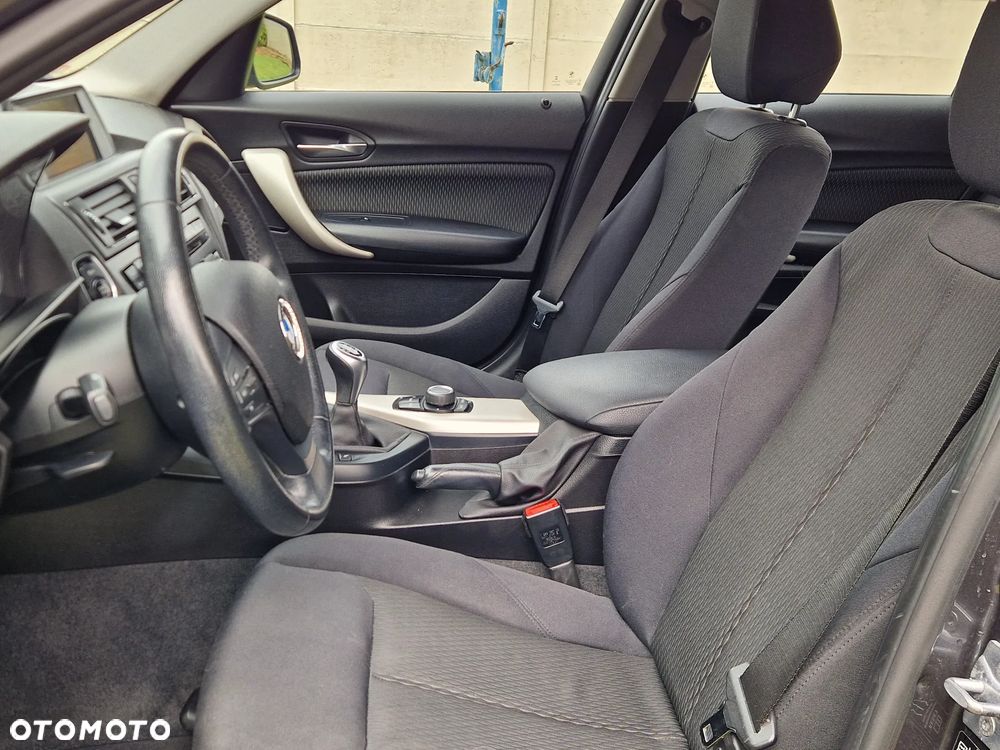 BMW Seria 1 116d EfficientDynamics - 14