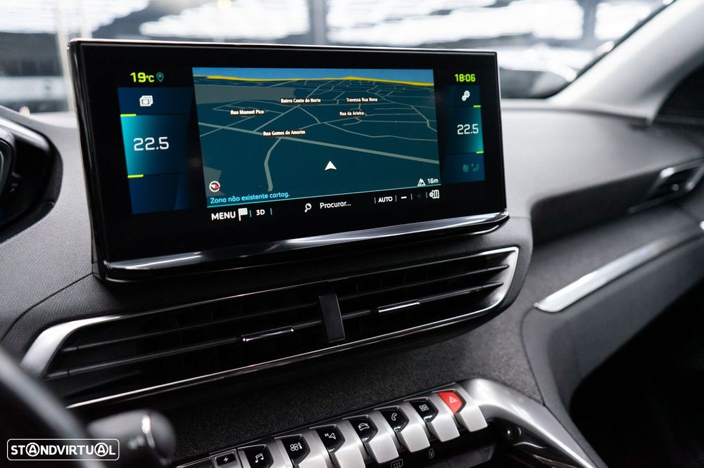 Peugeot 3008 1.6 Hybrid Allure Pack e-EAT8 - 34