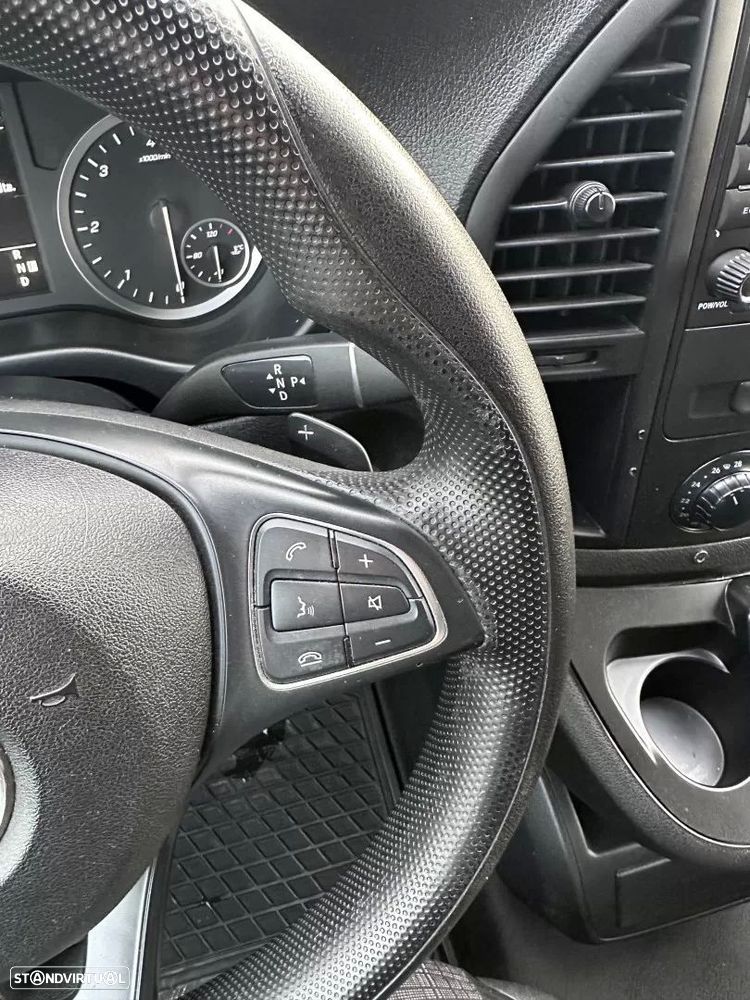 Mercedes-Benz Vito Tourer Longa Aut. PRO - 40