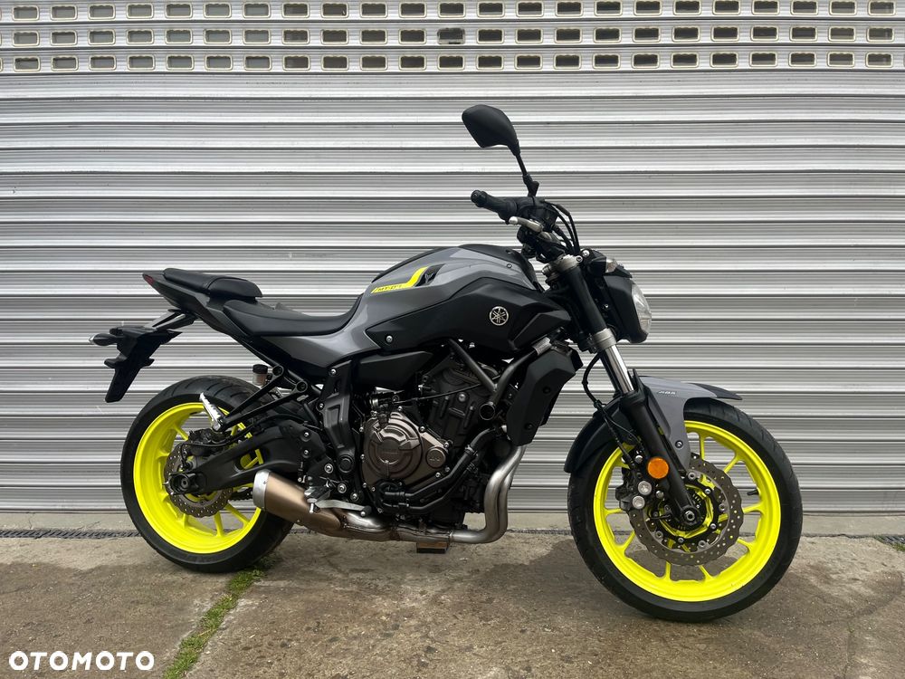 Yamaha MT - 4