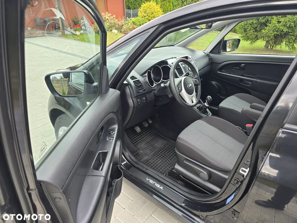 Kia Venga 1.4 L - 10