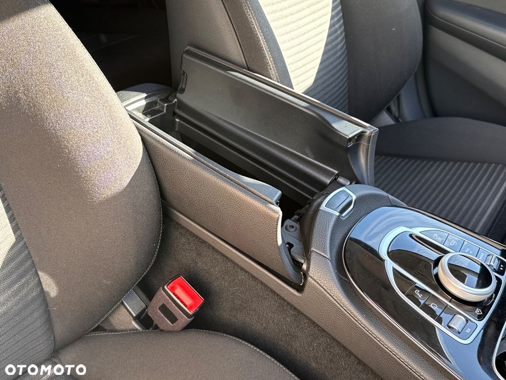 Mercedes-Benz Klasa E 300 de 9G-TRONIC Exclusive - 25