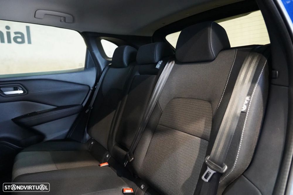 Nissan Qashqai 1.3 DIG-T N-Connecta LED+TT+SKY - 28