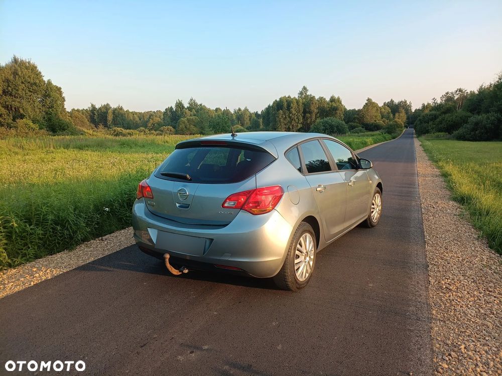 Opel Astra - 6