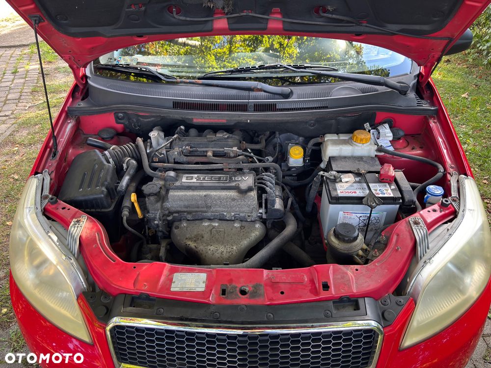 Chevrolet Aveo 1.2 16V Base - 5