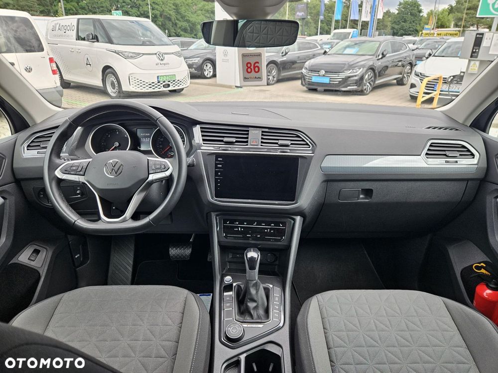 Volkswagen Tiguan - 14