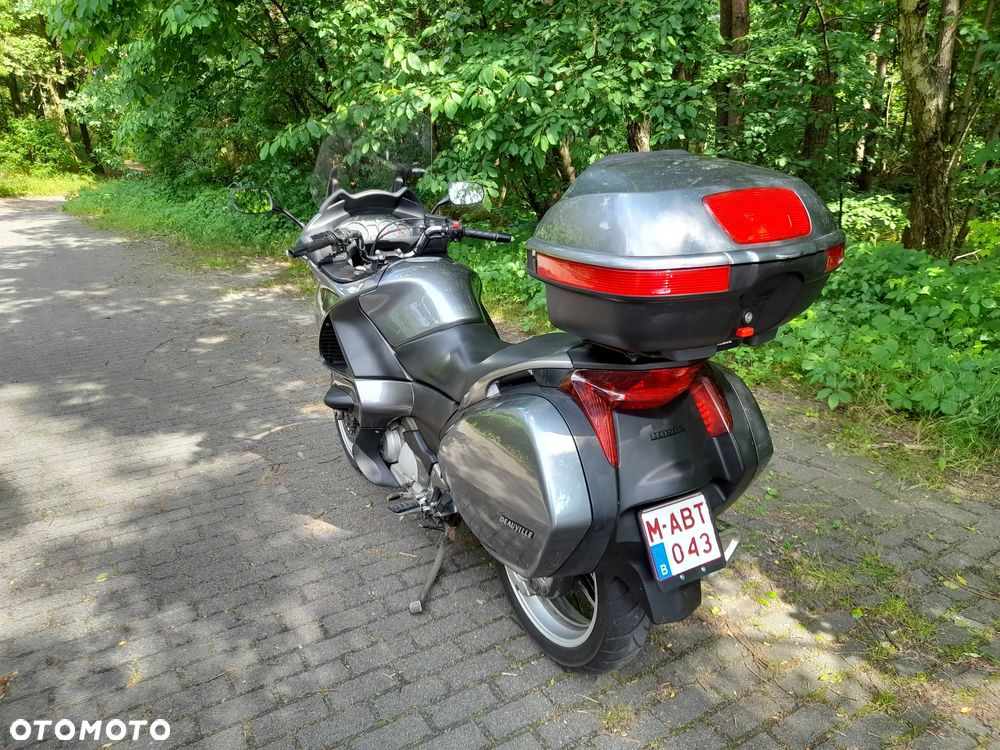 Honda Deauville - 17