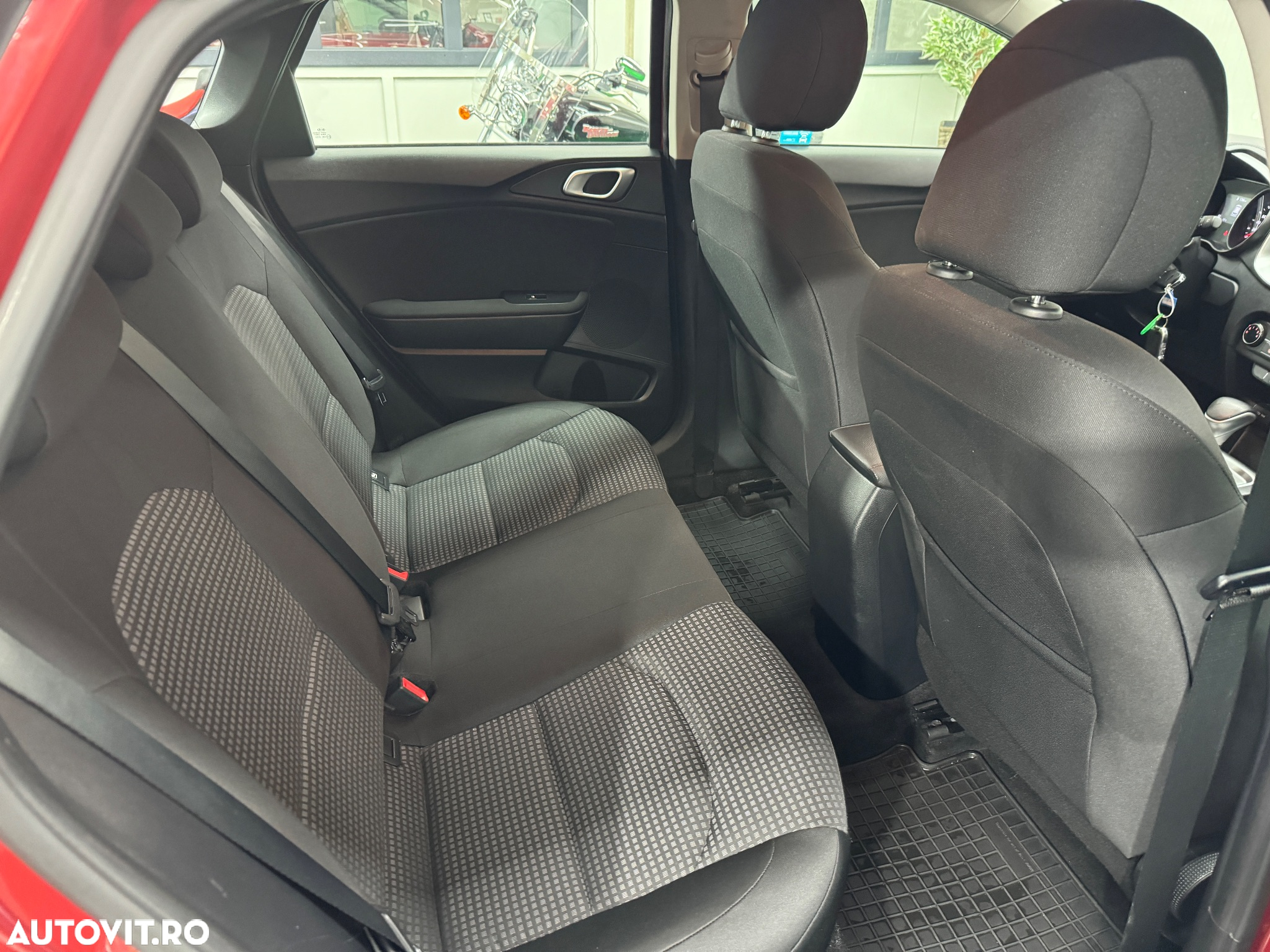 Kia Ceed 1.5 T-GDI 7DCT MHEV Best+ - 17