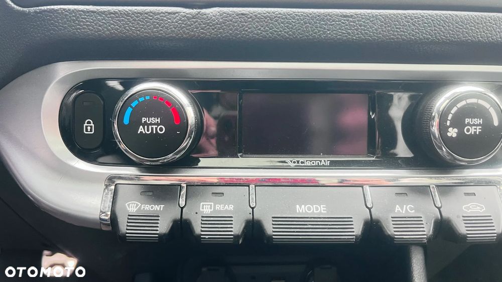 Kia Rio - 18