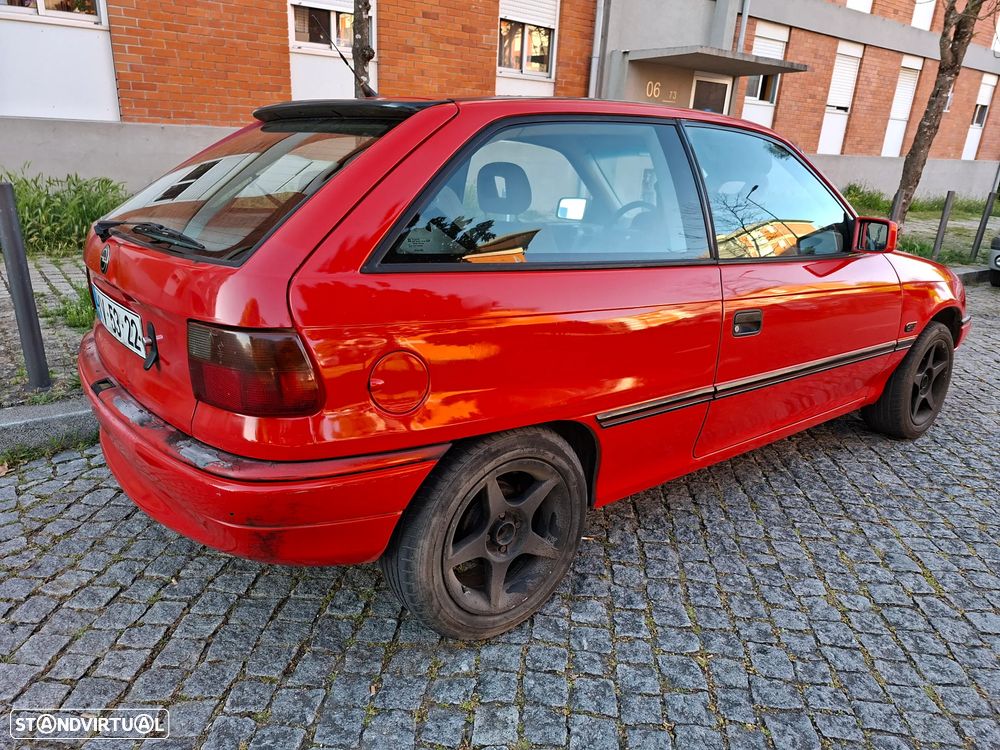 Opel Astra 1.4i GT - 3