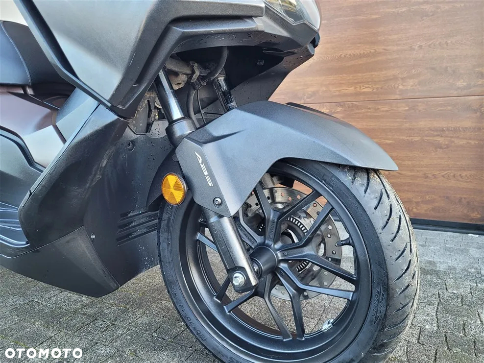 Honda NSS - 18